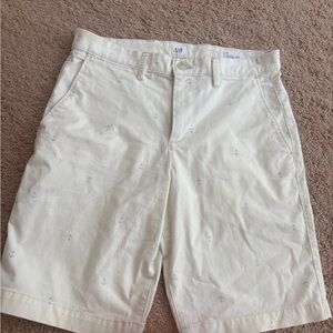 GAP Men's white Shorts with Light Blue Anchor Embroidery